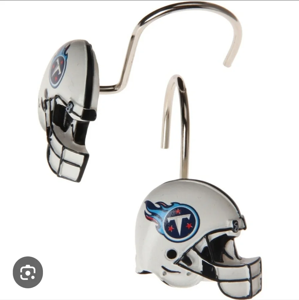 NIP NFL Tennessee Titan Shower Curtain Set complete with hooks